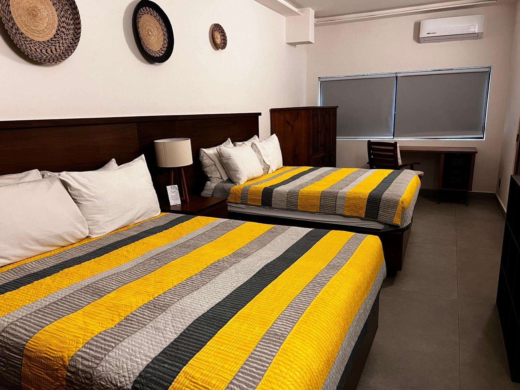 Hotel Palmeras 부세리아스 외부 사진