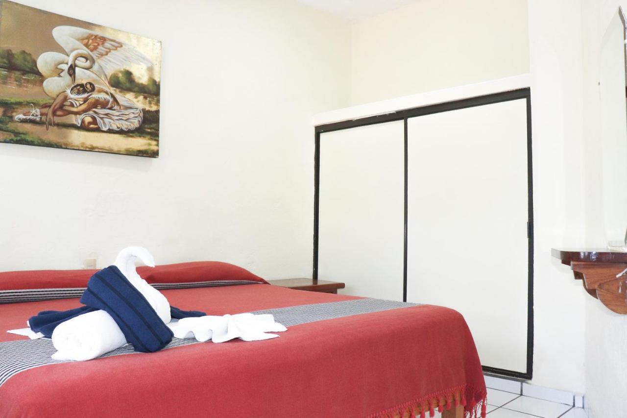 Hotel Palmeras 부세리아스 외부 사진